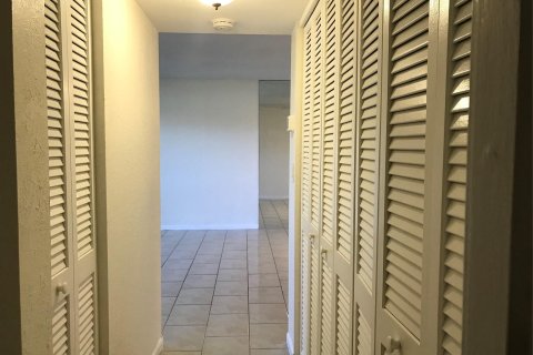 Copropriété à vendre à Coral Springs, Floride: 2 chambres, 84.17 m2 № 1047634 - photo 5