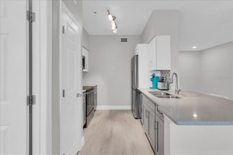 Copropriété à vendre à Tampa, Floride: 1 chambre, 80.55 m2 № 1371561 - photo 11