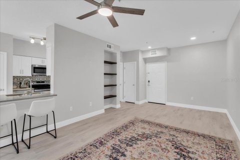 Copropriété à vendre à Tampa, Floride: 1 chambre, 80.55 m2 № 1371561 - photo 4