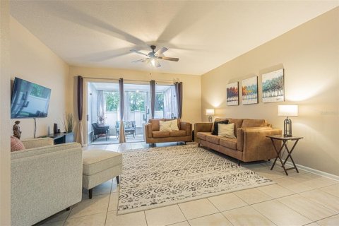 Townhouse in Riverview, Florida 3 bedrooms, 152.73 sq.m. № 1371521 - photo 6