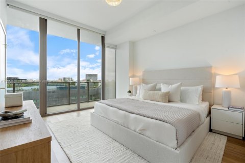 Condominio en venta en Miami, Florida, 3 dormitorios, 168.25 m2 № 1401202 - foto 15