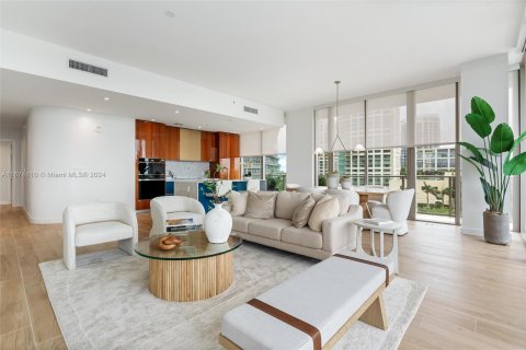 Condominio en venta en Miami, Florida, 3 dormitorios, 168.25 m2 № 1401202 - foto 4