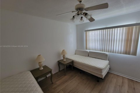 Condo in Boynton Beach, Florida, 2 bedrooms  № 1271092 - photo 14