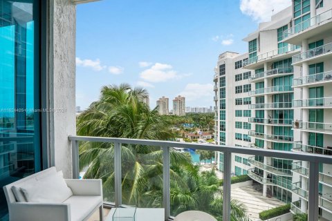 Condo in Aventura, Florida, 3 bedrooms  № 1271049 - photo 15