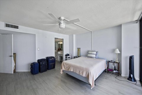 Condo in Tampa, Florida, 2 bedrooms  № 1420518 - photo 20