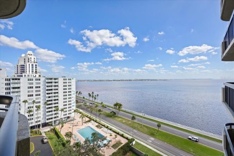 Condo in Tampa, Florida, 2 bedrooms  № 1420518 - photo 17