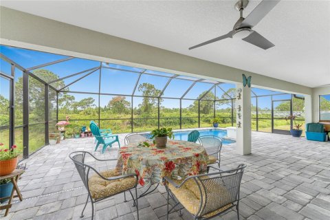 Villa ou maison à vendre à North Port, Floride: 3 chambres, 136.19 m2 № 1302689 - photo 3