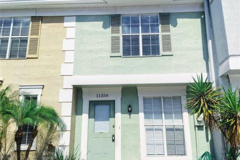 Condo in Tampa, Florida, 2 bedrooms  № 1244335 - photo 1