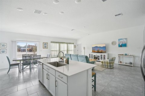 Casa en venta en Edgewater, Florida, 4 dormitorios, 179.86 m2 № 1400880 - foto 11