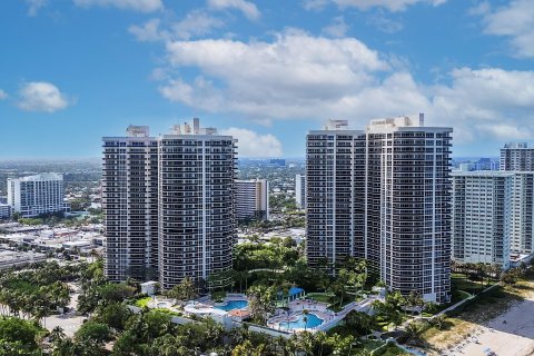 Condo in Fort Lauderdale, Florida, 3 bedrooms  № 1171361 - photo 13