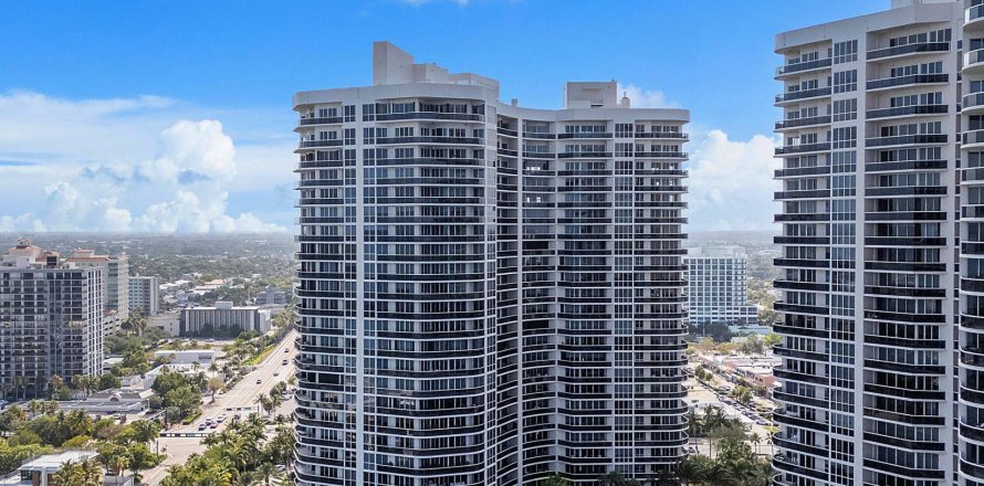 Condo in Fort Lauderdale, Florida, 3 bedrooms  № 1171361