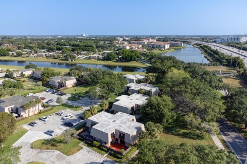 Townhouse in West Palm Beach, Florida 2 bedrooms, 114.83 sq.m. № 1171362 - photo 29