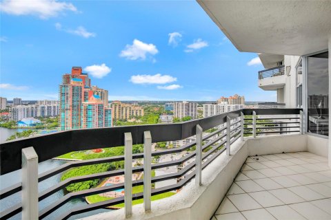 Condominio en venta en Aventura, Florida, 2 dormitorios, 109.72 m2 № 1401548 - foto 18