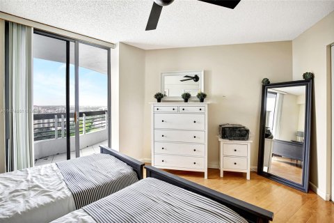 Condo in Aventura, Florida, 2 bedrooms  № 1401548 - photo 30