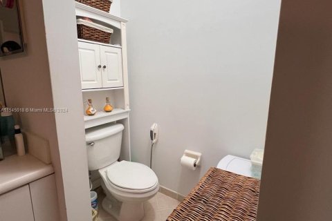 Adosado en venta en Miami, Florida, 3 dormitorios, 155.15 m2 № 1047408 - foto 13