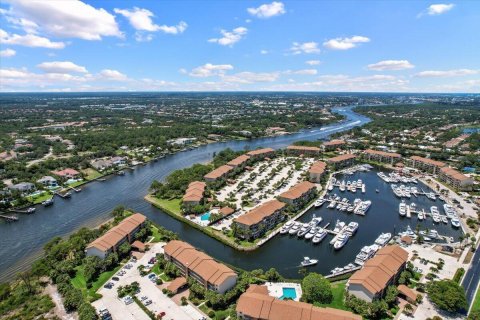 Condo in Jupiter, Florida, 2 bedrooms  № 1074665 - photo 2