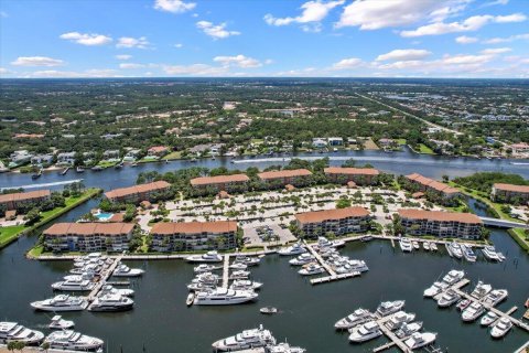 Condo in Jupiter, Florida, 2 bedrooms  № 1074665 - photo 1