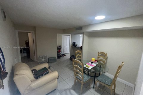 Condominio en venta en Sunrise, Florida, 3 dormitorios, 116.31 m2 № 1209980 - foto 16