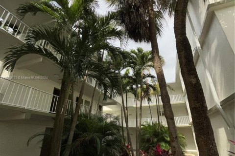 Copropriété à vendre à Sunrise, Floride: 3 chambres, 116.31 m2 № 1209980 - photo 7