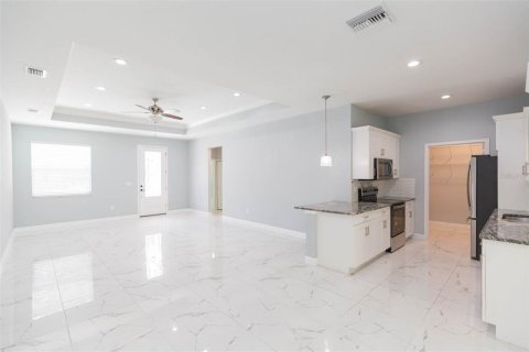 Villa ou maison à vendre à Tampa, Floride: 3 chambres, 131.46 m2 № 1378416 - photo 7