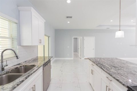 Casa en venta en Tampa, Florida, 3 dormitorios, 131.46 m2 № 1378416 - foto 14