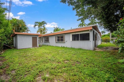 Casa en venta en Lauderhill, Florida, 4 dormitorios, 189.43 m2 № 1228815 - foto 2