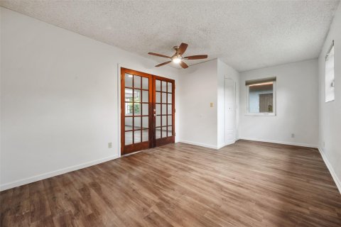 Casa en venta en Lauderhill, Florida, 4 dormitorios, 189.43 m2 № 1228815 - foto 11