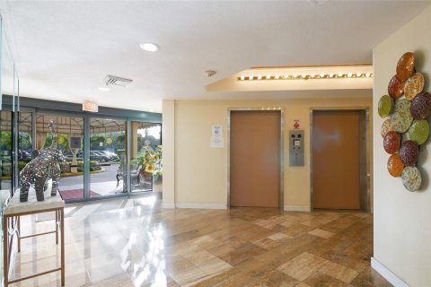 Condo in Lauderhill, Florida, 2 bedrooms  № 1228816 - photo 15