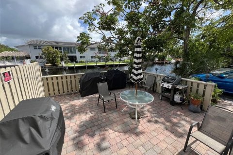 Condo in Fort Lauderdale, Florida, 2 bedrooms  № 1293832 - photo 22