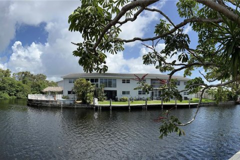 Condo in Fort Lauderdale, Florida, 2 bedrooms  № 1293832 - photo 30