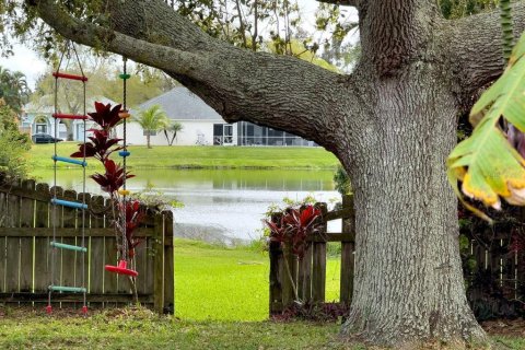 Villa ou maison à vendre à Merrit Island, Floride: 4 chambres, 217.02 m2 № 1061608 - photo 11