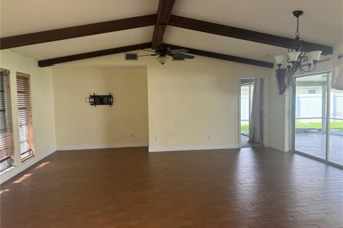 Villa ou maison à vendre à Cape Coral, Floride: 3 chambres, 150.5 m2 № 1335379 - photo 6