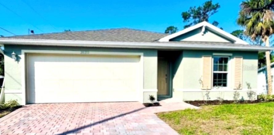 House in Port Charlotte, Florida 3 bedrooms, 129.04 sq.m. № 1381011