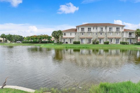 Adosado en venta en Miramar, Florida, 3 dormitorios, 159.79 m2 № 1329344 - foto 25