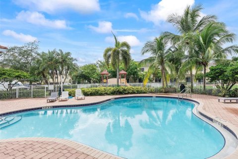 Adosado en venta en Miramar, Florida, 3 dormitorios, 159.79 m2 № 1329344 - foto 28