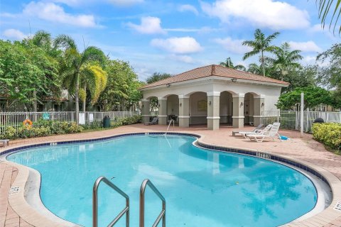 Adosado en venta en Miramar, Florida, 3 dormitorios, 159.79 m2 № 1329344 - foto 29