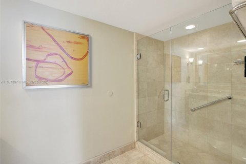 Condo in Fort Lauderdale, Florida, 1 bedroom  № 1329326 - photo 27