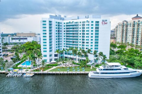 Condo in Fort Lauderdale, Florida, 1 bedroom  № 1329326 - photo 3