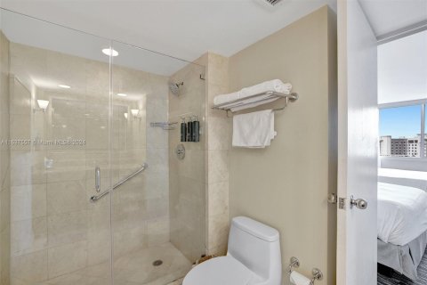 Condo in Fort Lauderdale, Florida, 1 bedroom  № 1329326 - photo 26