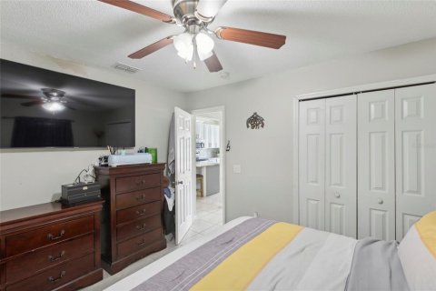 Villa ou maison à vendre à Kissimmee, Floride: 3 chambres, 128.48 m2 № 1307289 - photo 24