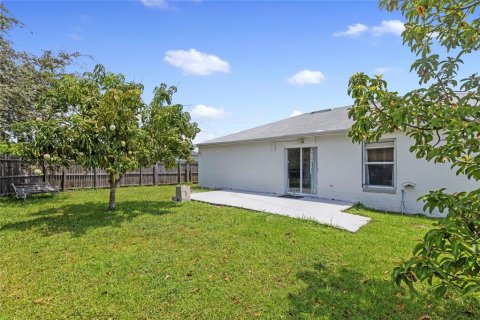 Villa ou maison à vendre à Kissimmee, Floride: 3 chambres, 128.48 m2 № 1307289 - photo 29