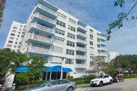 Condominio en venta en Miami Beach, Florida, 1 dormitorio, 74.32 m2 № 1075189 - foto 1
