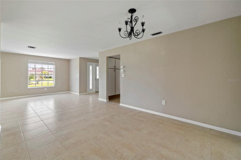 Villa ou maison à vendre à Punta Gorda, Floride: 3 chambres, 189.99 m2 № 1302194 - photo 19