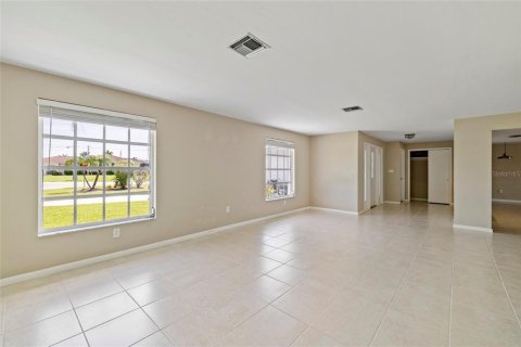 Villa ou maison à vendre à Punta Gorda, Floride: 3 chambres, 189.99 m2 № 1302194 - photo 16