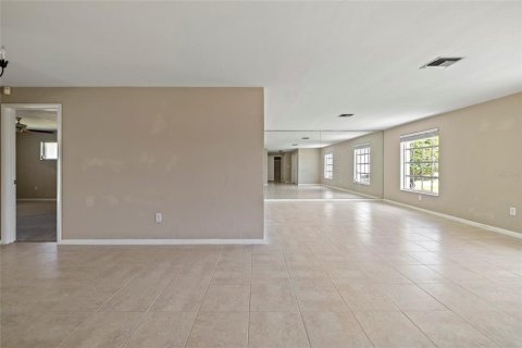 Villa ou maison à vendre à Punta Gorda, Floride: 3 chambres, 189.99 m2 № 1302194 - photo 20