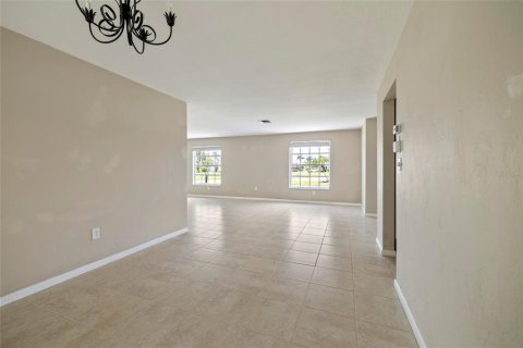 Villa ou maison à vendre à Punta Gorda, Floride: 3 chambres, 189.99 m2 № 1302194 - photo 22