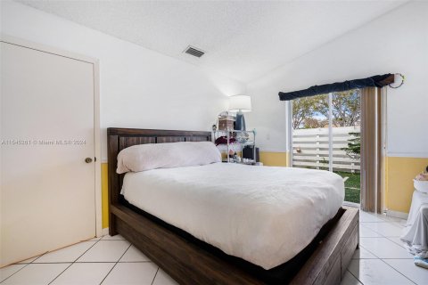 Copropriété à vendre à Miami, Floride: 2 chambres, 64.47 m2 № 1047539 - photo 16