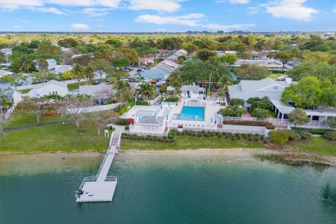 Copropriété à vendre à Miami, Floride: 2 chambres, 64.47 m2 № 1047539 - photo 26