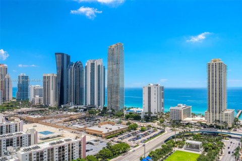 Condominio en venta en Sunny Isles Beach, Florida, 4 dormitorios, 360.18 m2 № 1241364 - foto 29