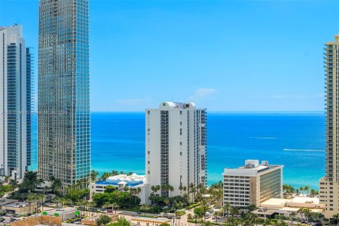 Condominio en venta en Sunny Isles Beach, Florida, 4 dormitorios, 360.18 m2 № 1241364 - foto 27